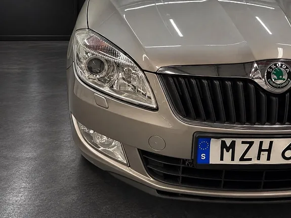 Skoda Fabia 2013 photo 4