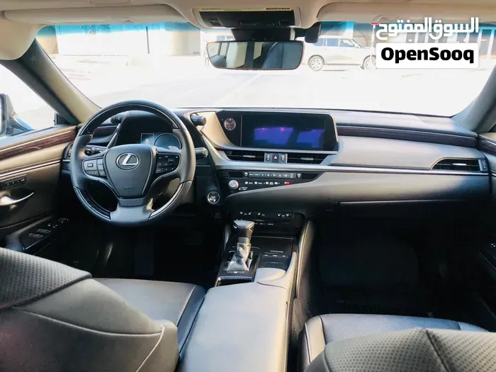 Lexus Es250