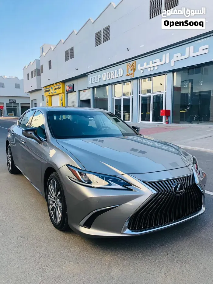 Lexus Es250