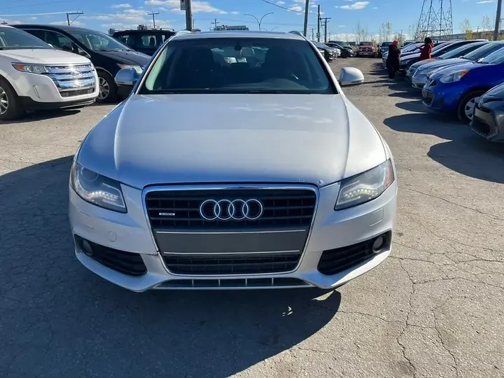 Audi A4 2009 photo 2