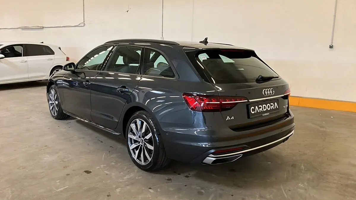 Audi A4 2023 photo 3