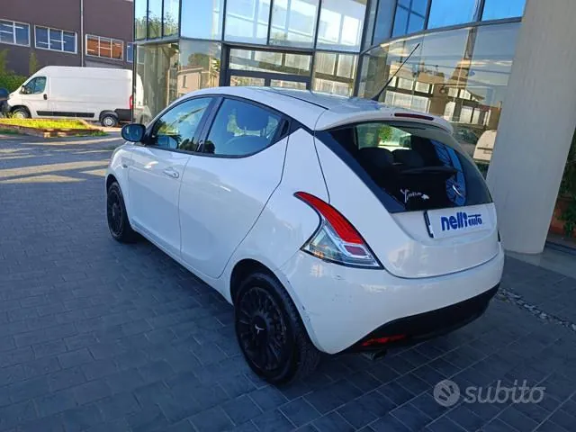 Lancia Ypsilon 2014 photo 5