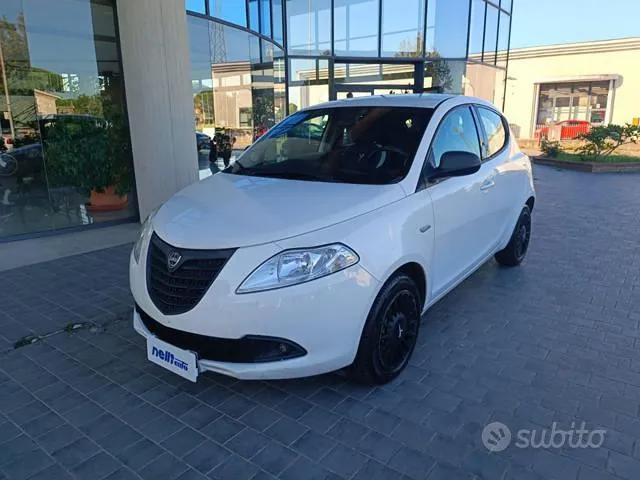 Lancia Ypsilon 2014 photo 3