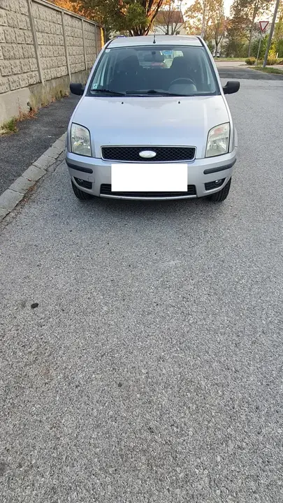 Ford Fusion 2005 photo 2
