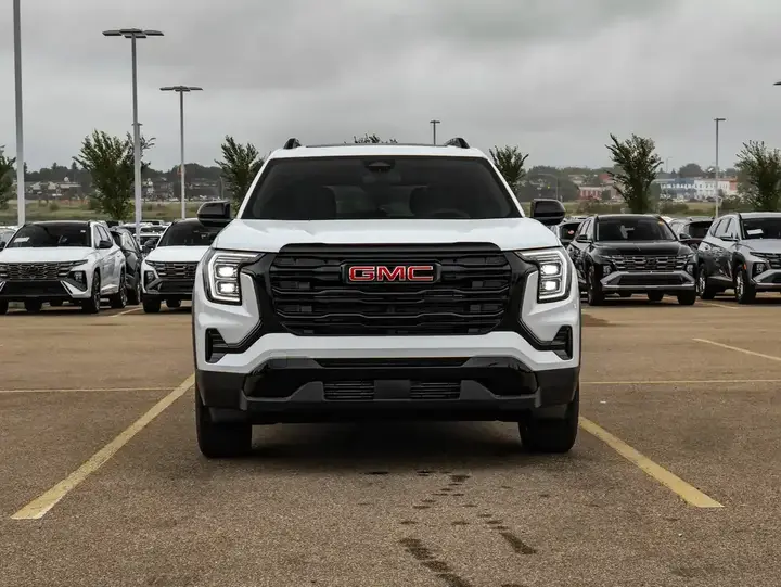 GMC Terrain 2027 photo 3
