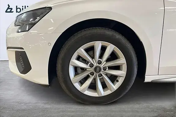 Audi A3 2023 photo 3