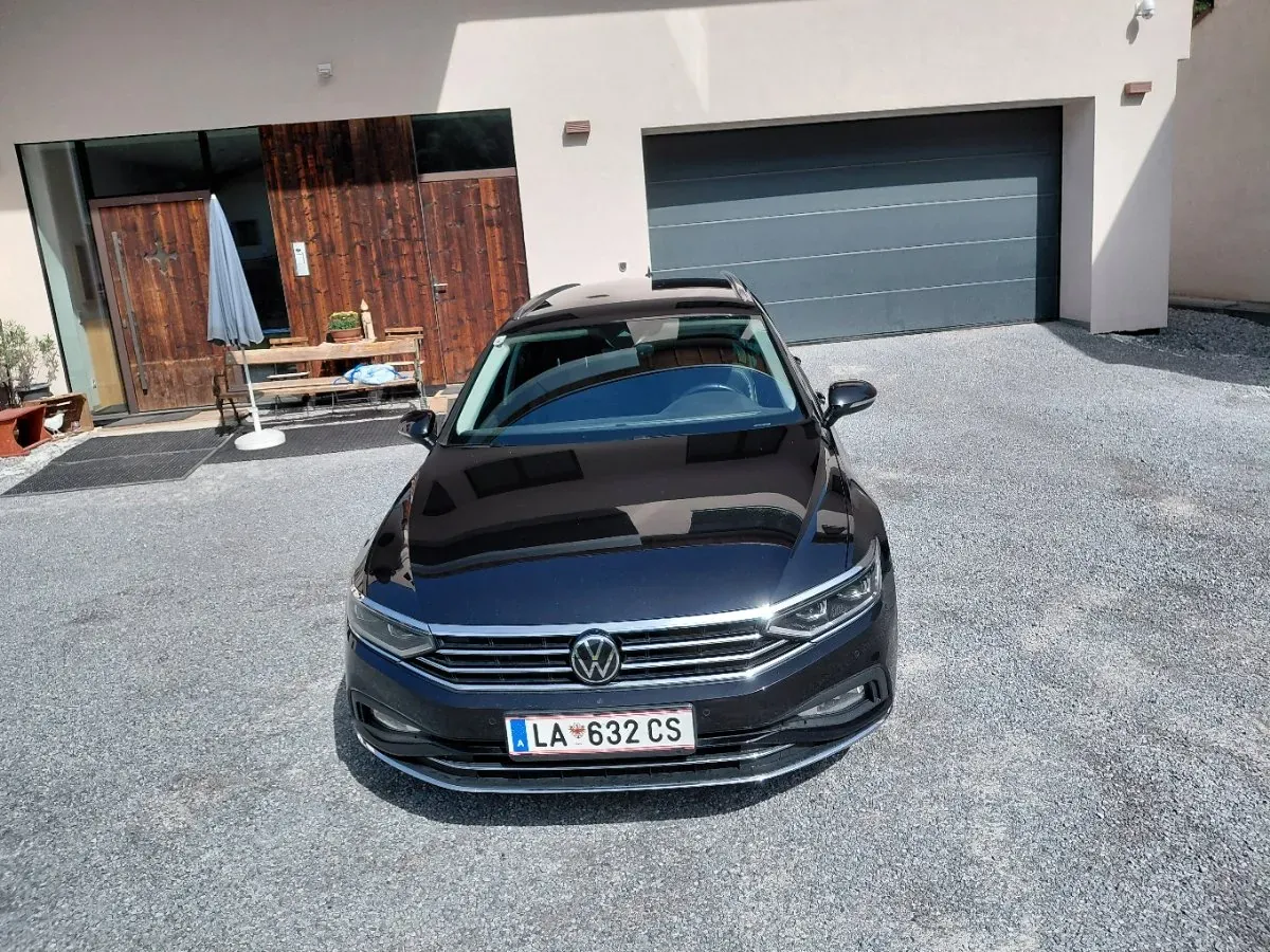 Volkswagen Passat 2021 photo 2