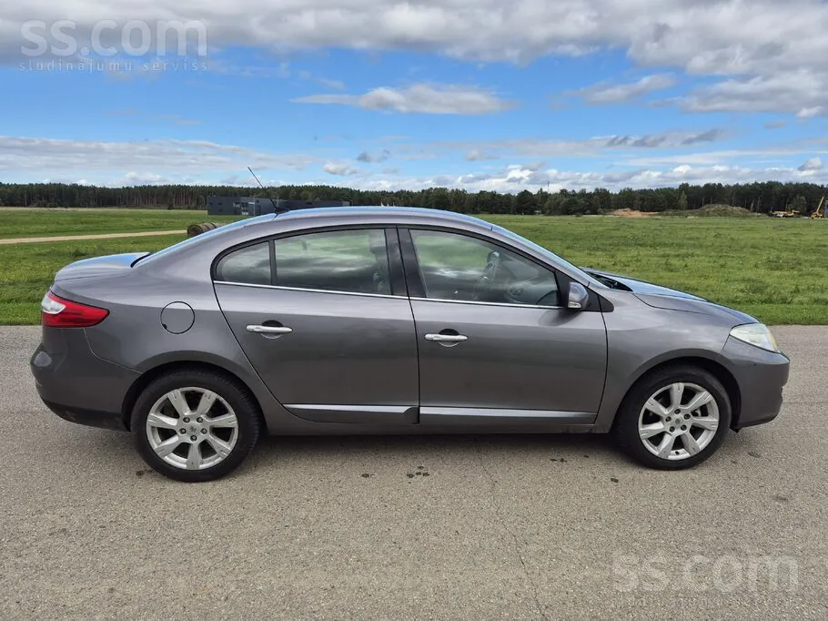 Renault Fluence 2011 photo 3
