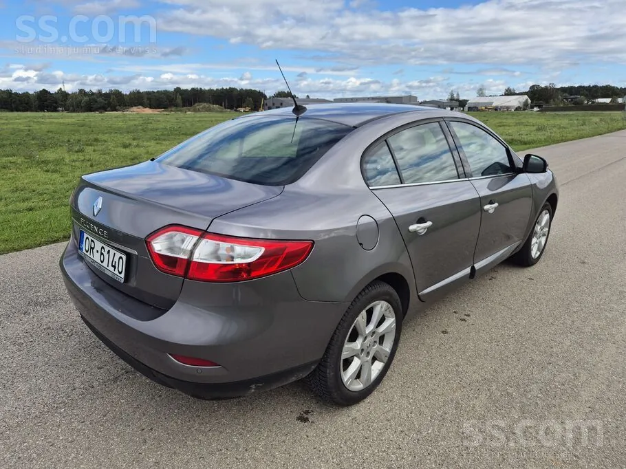Renault Fluence 2011 photo 4