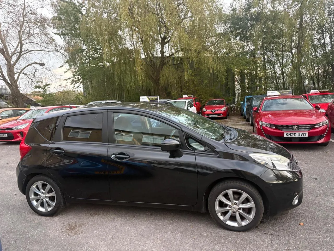 Nissan Note 2015 photo 3