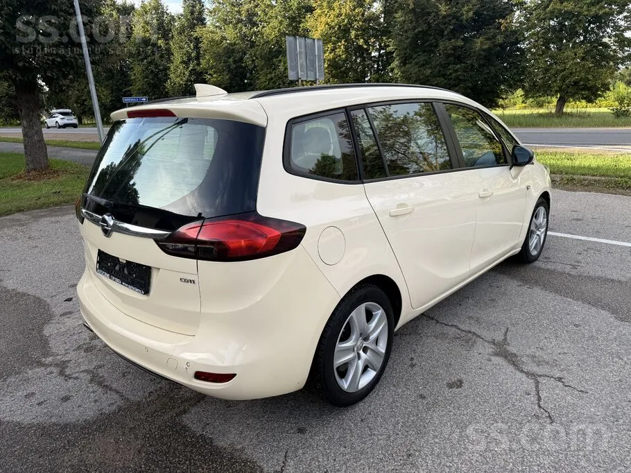 Opel Zafira 2017 photo 4