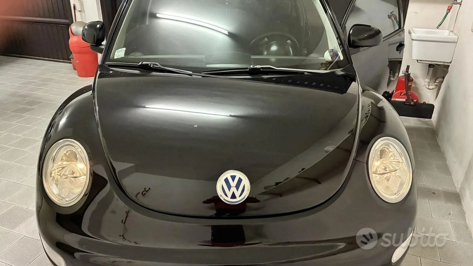 Volkswagen Beetle 2000 photo 3