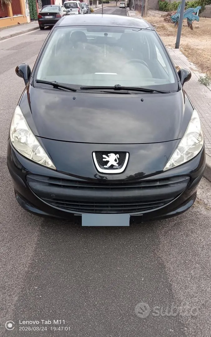 Peugeot 207 2008 photo 4