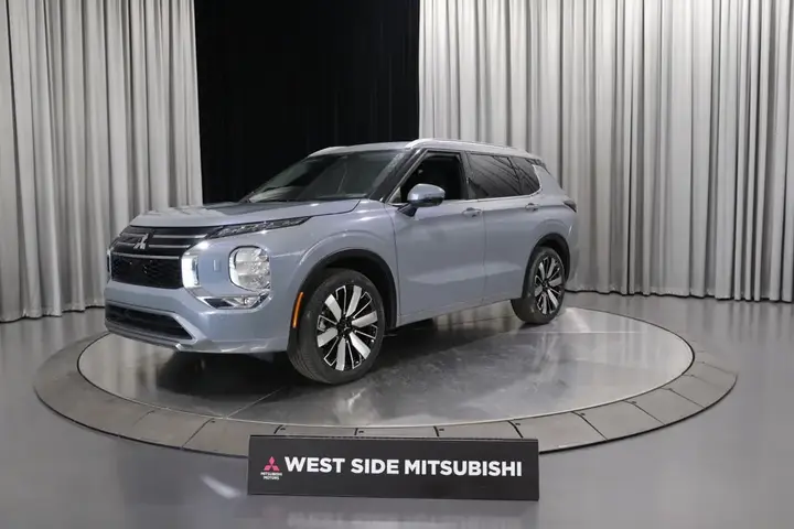 Mitsubishi Outlander 2026 photo 3