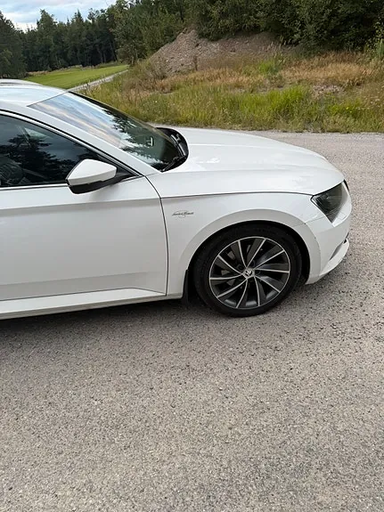 Skoda Superb 2016 photo 3