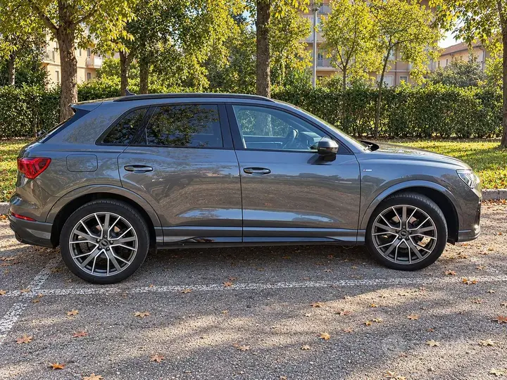Audi Q3 2021 photo 4