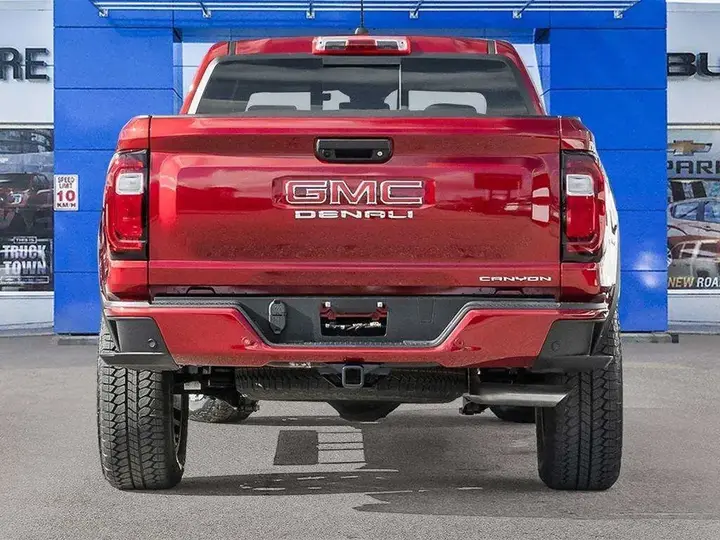 GMC Canyon 2026 photo 5