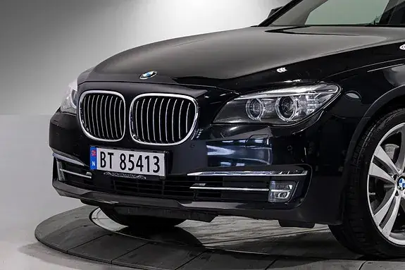 BMW 730D 2014 photo 2