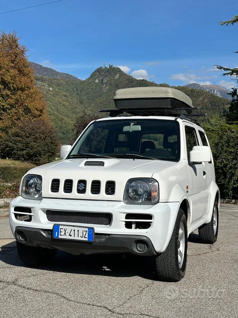 Suzuki Jimny 2010 photo 4