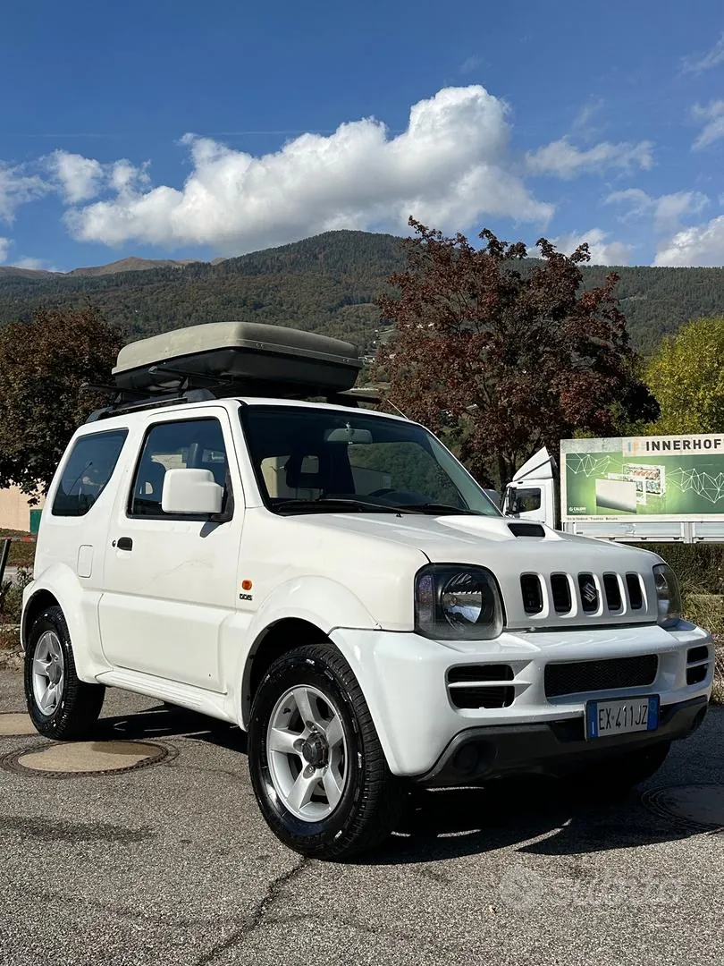 Suzuki Jimny 2010 photo 3