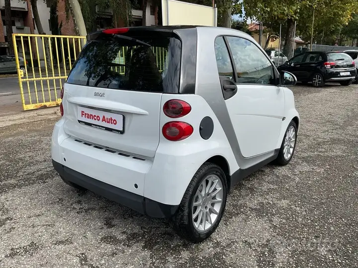 Smart Fortwo 2008 photo 4