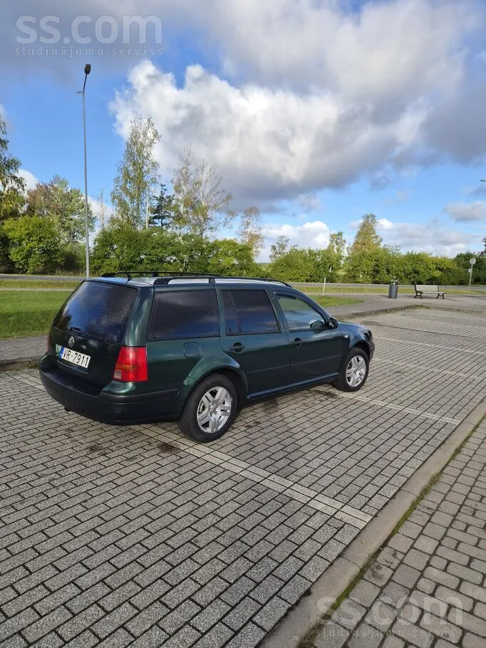 Volkswagen Golf 2002 photo 3