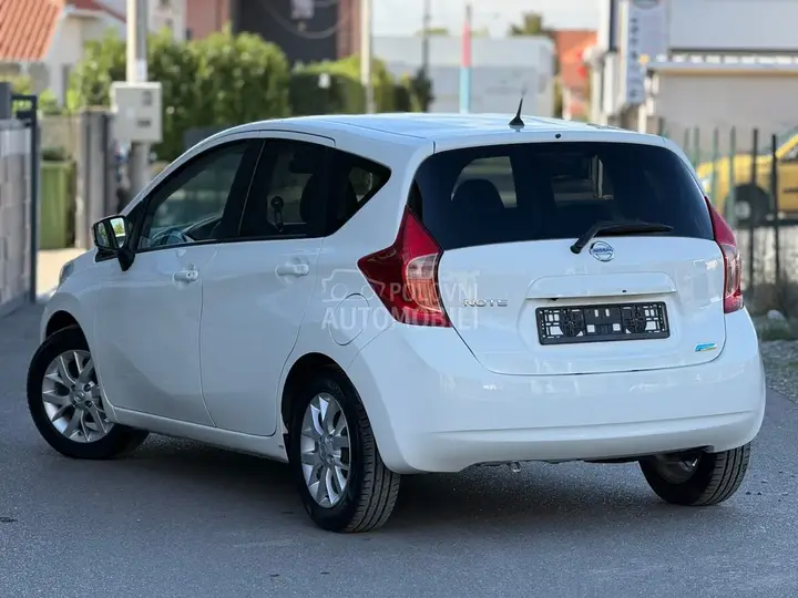 Nissan Note 2016 photo 2