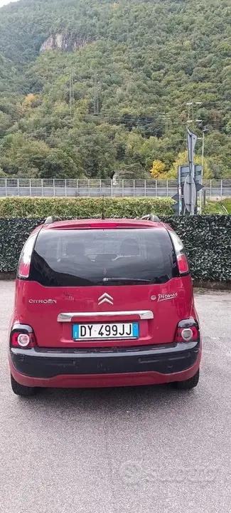 Citroen C3 Picasso 2010 photo 2