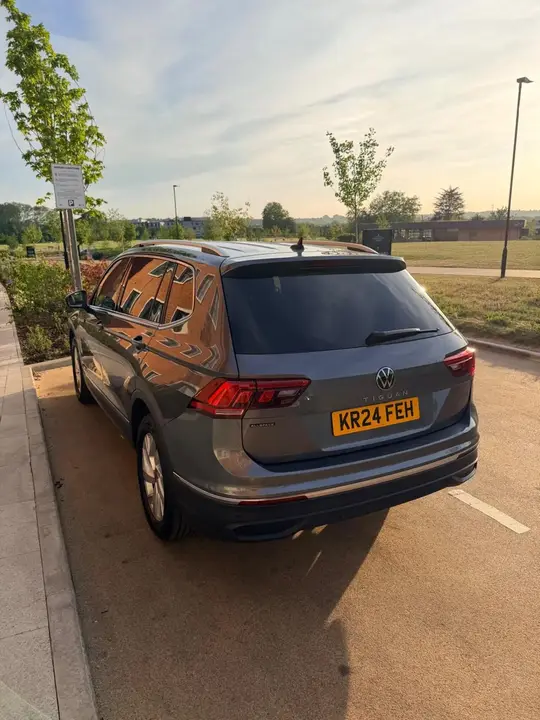 Volkswagen Tiguan Allspace 2024 photo 5
