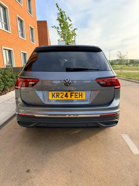 Volkswagen Tiguan Allspace 2024 photo 3