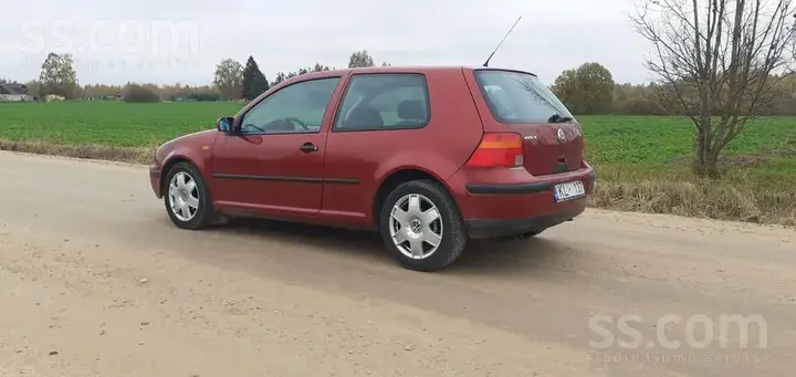 Volkswagen Golf 4 1998 photo 3