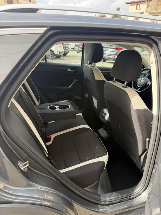 Volkswagen T-Roc 2019 photo 5