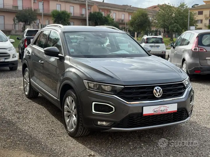 Volkswagen T-Roc 2019 photo 2
