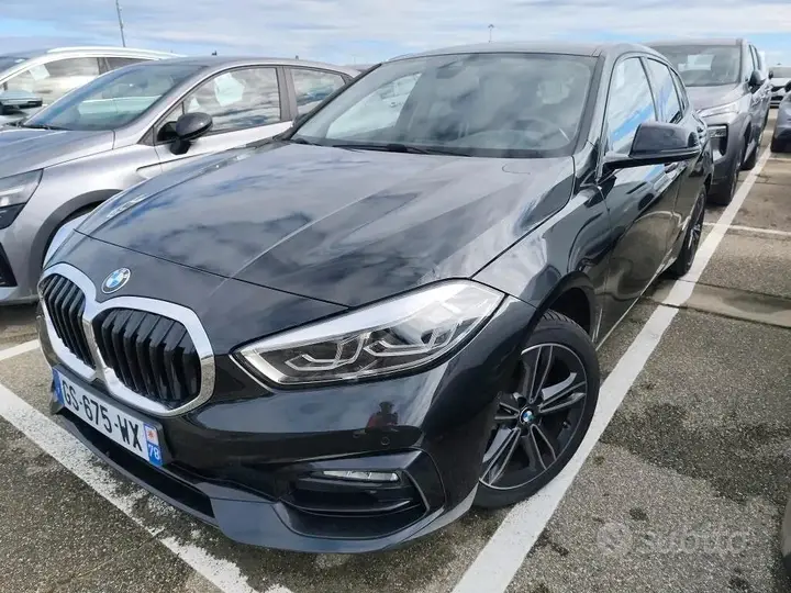 BMW 118I 2023 photo 2