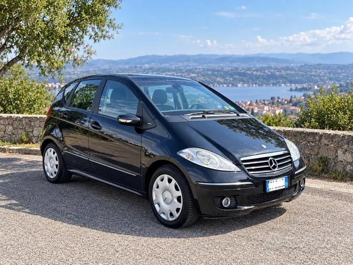 Mercedes-Benz A