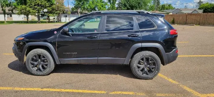 Jeep Cherokee 2018 photo 2