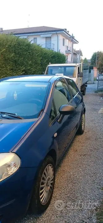 Fiat Grande Punto 2007 photo 4