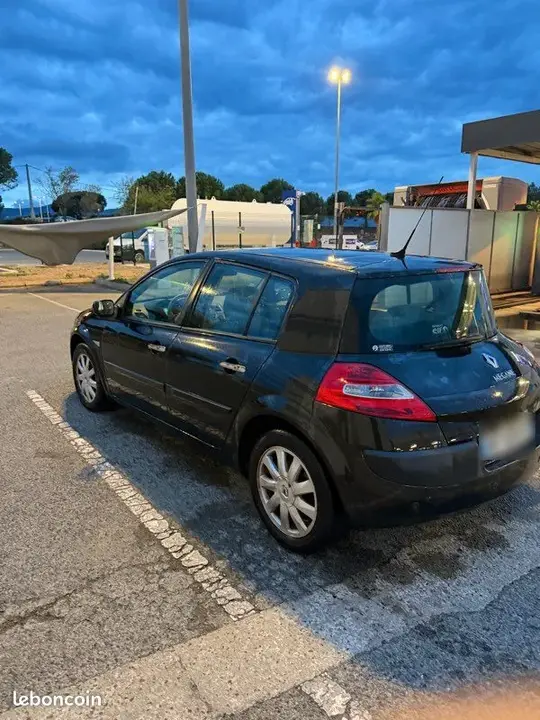 Renault Megane 2008 photo 2