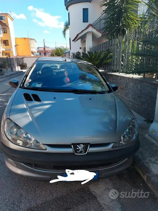 Peugeot 206