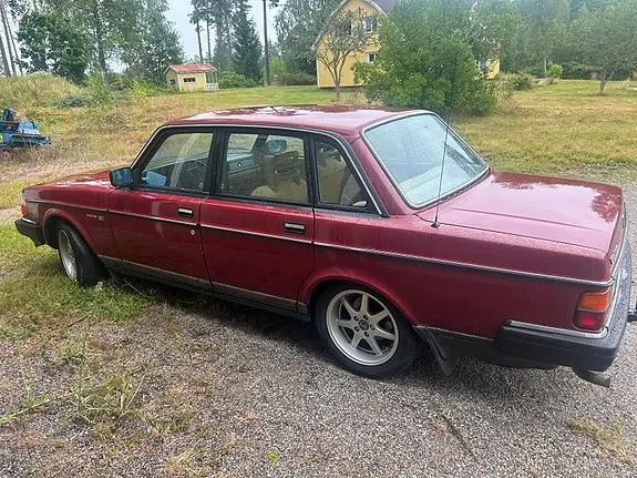 Volvo 244 1986 photo 3