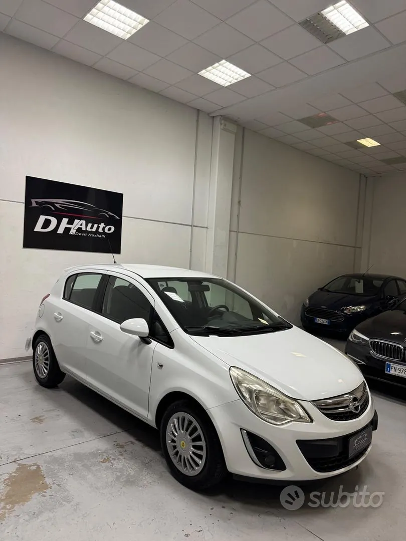 Opel Corsa 2011 photo 3