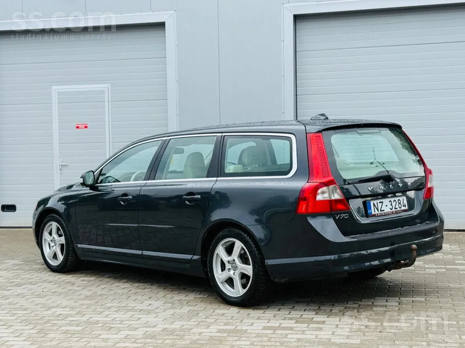 Volvo V70 2010 photo 4