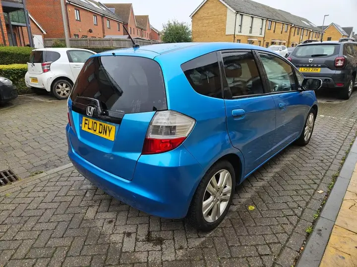 Honda Jazz 2010 photo 4