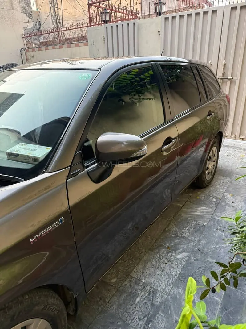 Toyota Corolla Fielder
