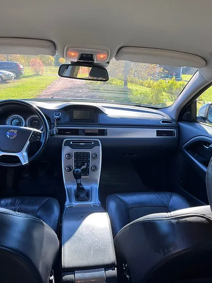 Volvo V70 2012 photo 4