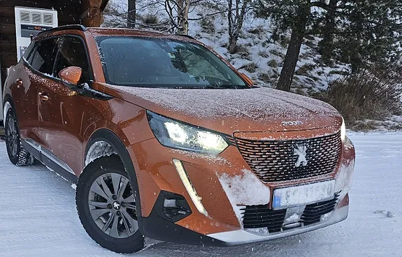 Peugeot E-2008 2021 photo 5