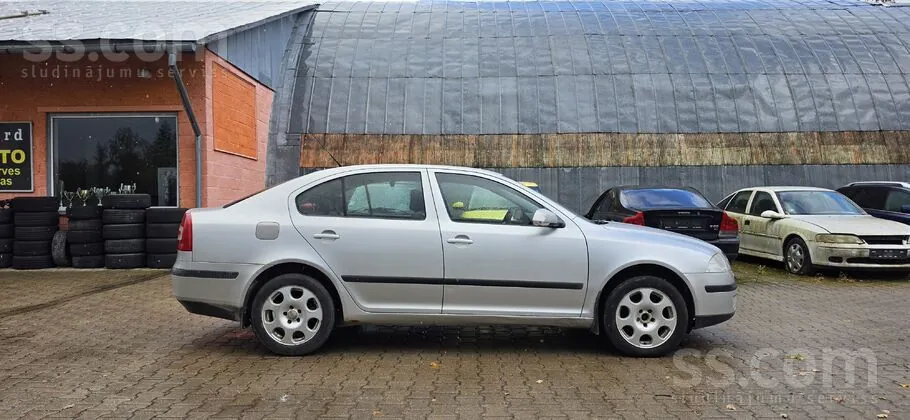 Skoda Octavia 2007 photo 2