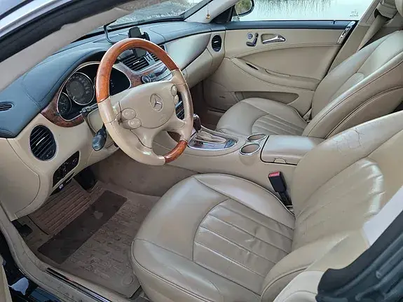 Mercedes-Benz Cls320