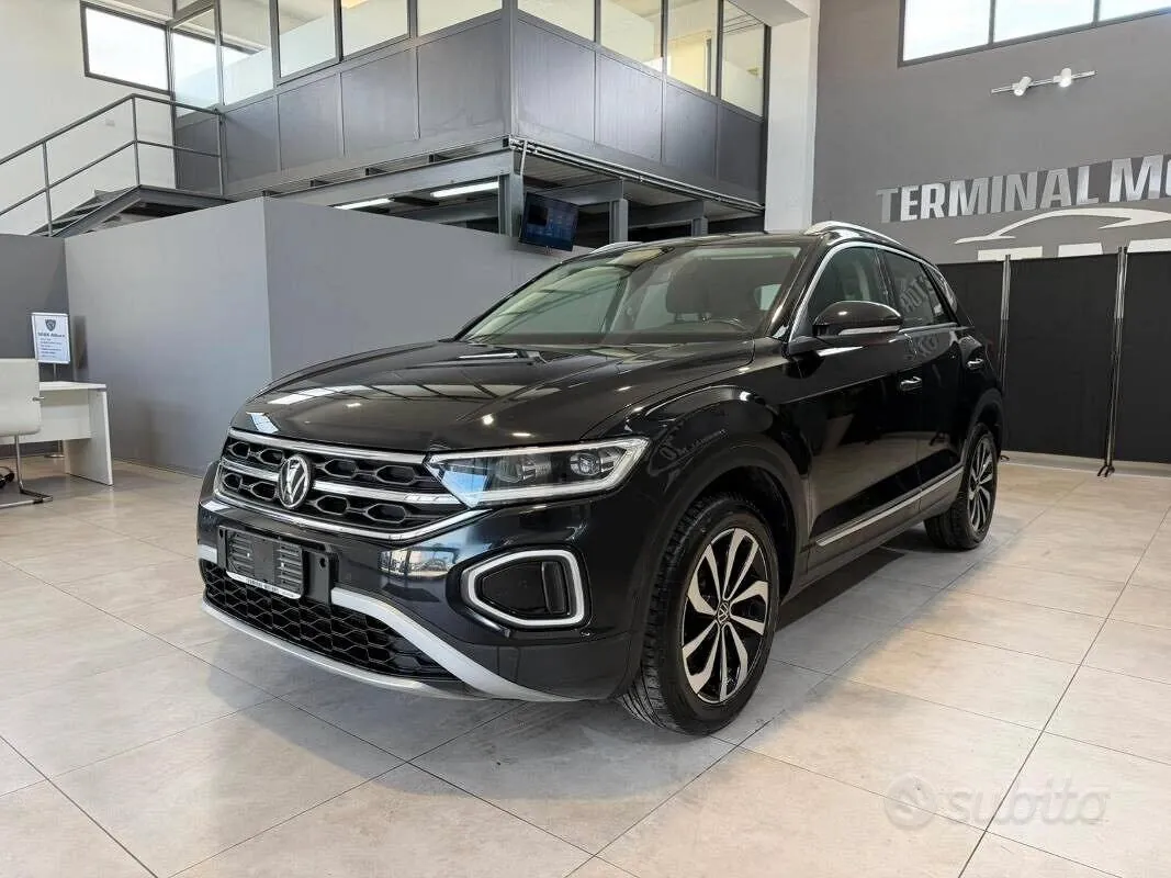 Volkswagen T-Roc 2022 photo 2
