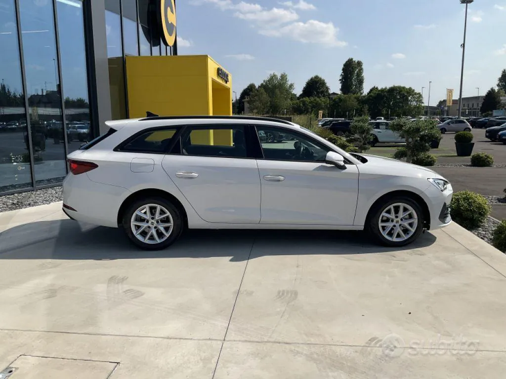 Seat Leon 2024 photo 5
